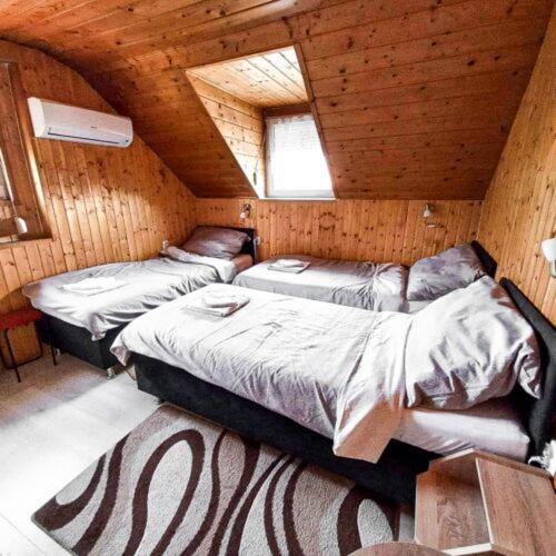 Szigetvár Lenzl'S Panzio Bed & Breakfast エクステリア 写真