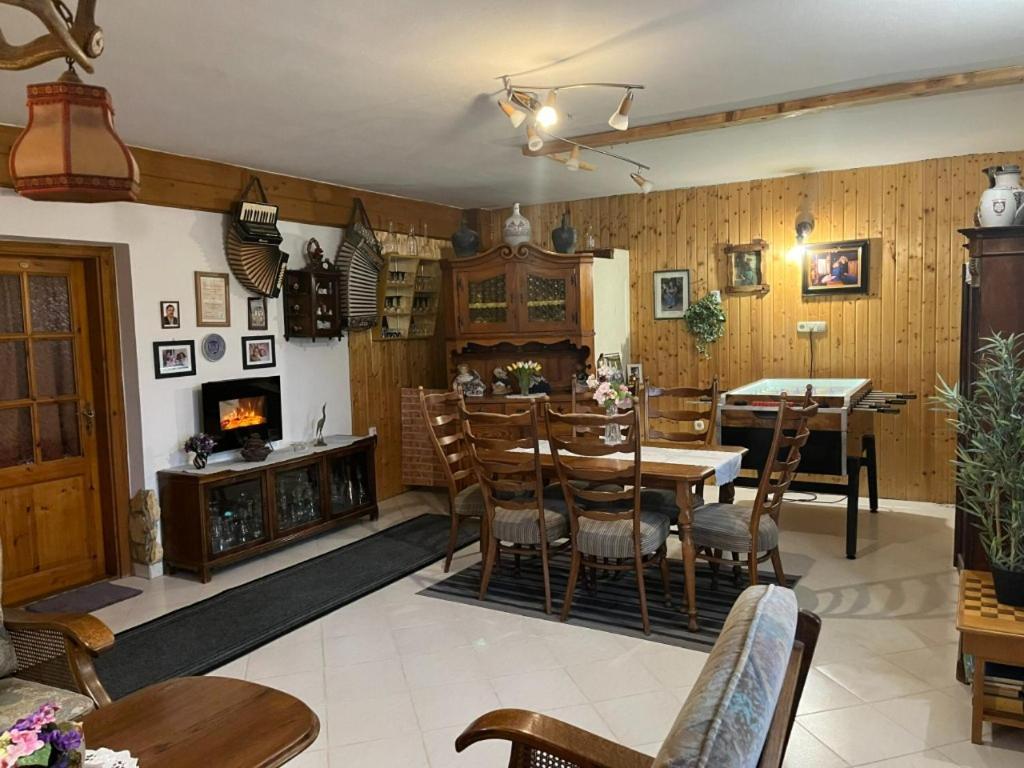 Szigetvár Lenzl'S Panzio Bed & Breakfast エクステリア 写真