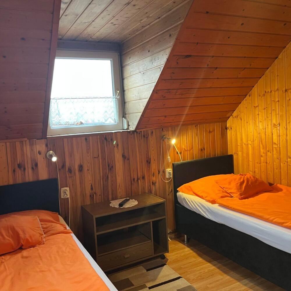 Szigetvár Lenzl'S Panzio Bed & Breakfast エクステリア 写真